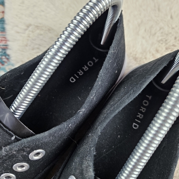 Torrid Black Canvas No Laces Slip On Sneaker WOmen US 8 - Picture 12 of 12